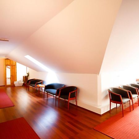 Un Pizzico Di Italiano Etterem Es Panzio Bed & Breakfast นีเรกฮาซา ภายนอก รูปภาพ